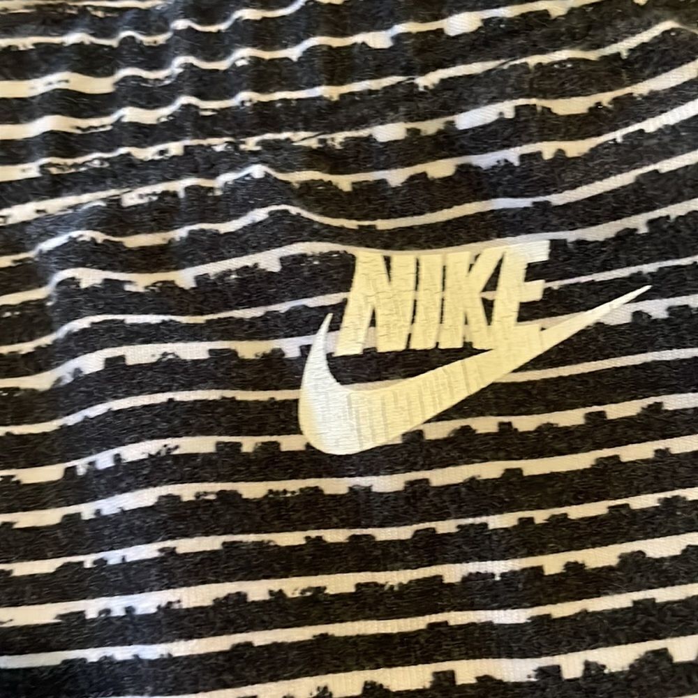 Nike workout leggings - Picture 2 of 2